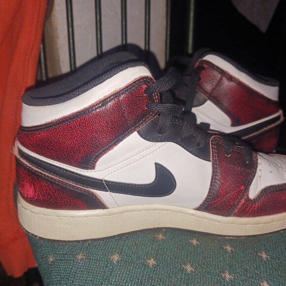 Jordan 1 mid youth 7 - Picture 1 of 4